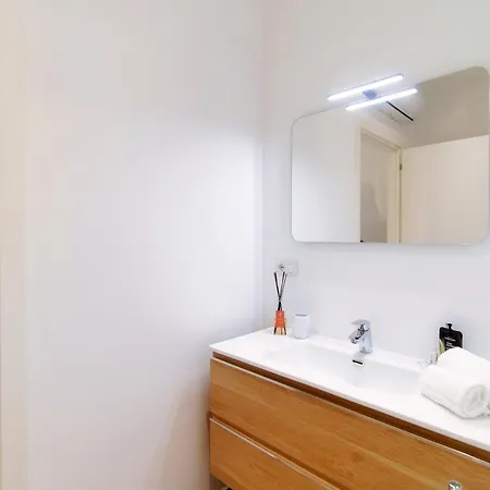 Apartament Hostini 2 - Downtown