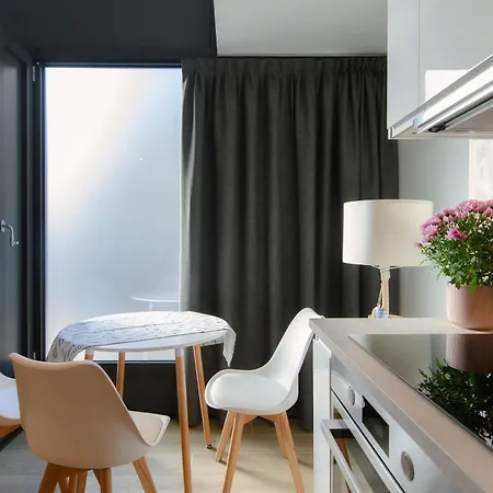 Hostini 2 - Downtown Appartamento Côme