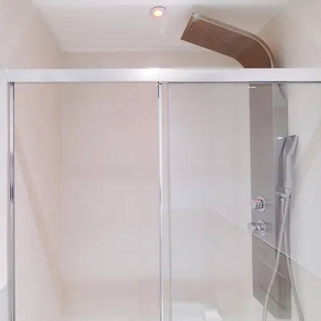 Hostini 2 - Downtown Côme